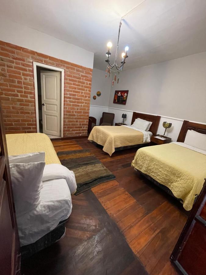 Hotel Cantuna Quito Exterior photo